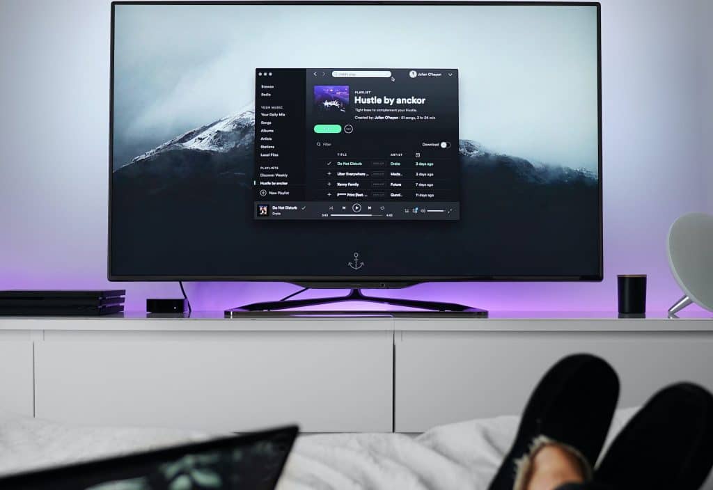 Connect Phone and Computer to LG Smart TV Wireless
