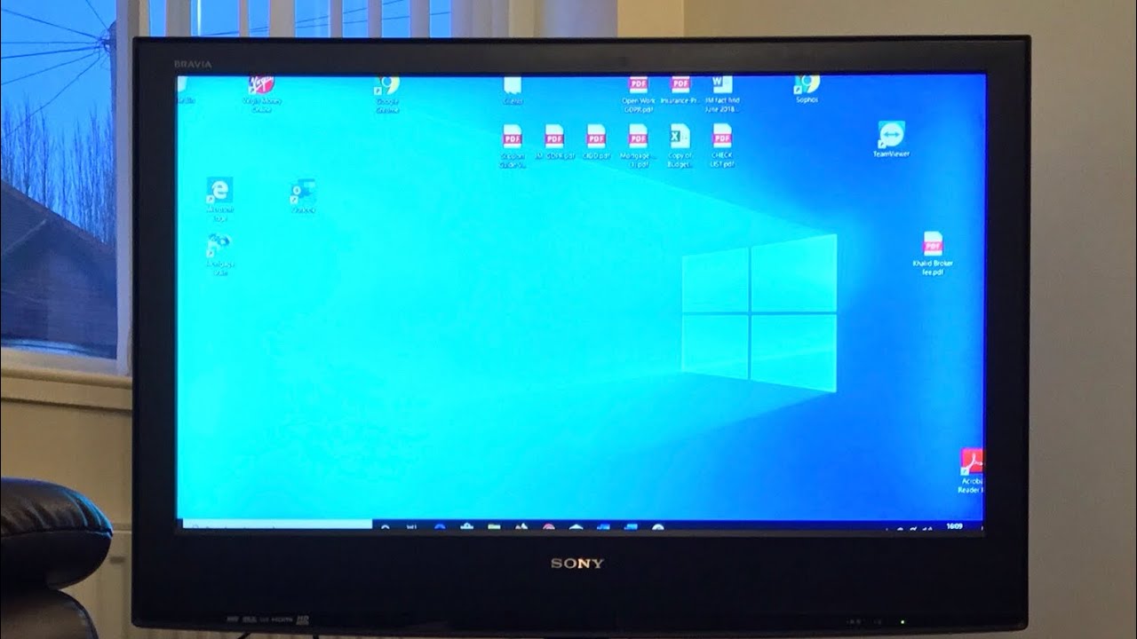 Screen mirroring laptop to tv